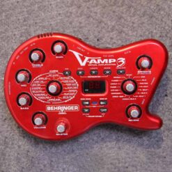 Behringer v-amp 3 guitar amplifier