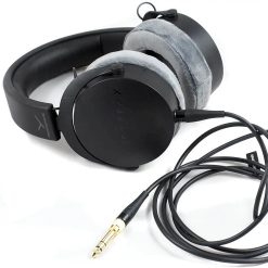 Beyerdynamic dt 700 pro x closed-back studio headphones