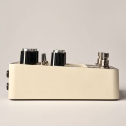 Universal audio del-verb Universal audio astra modulation pedal