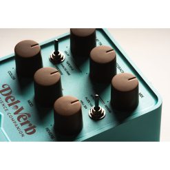 Universal audio del-verb ambience pedal